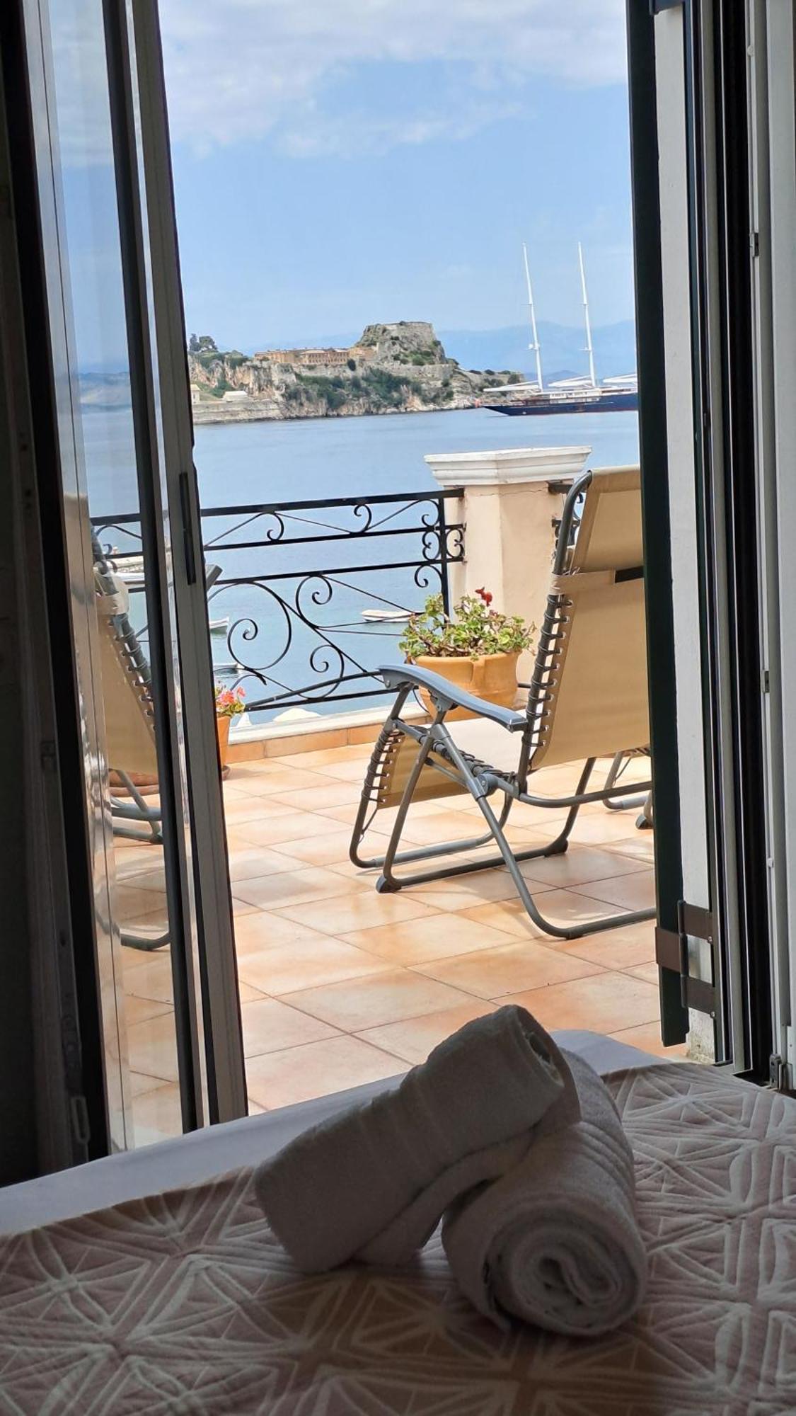 Garitsa Bay Apartment コルフ島 エクステリア 写真